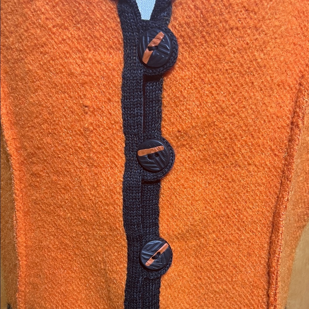 Hand knit Vest - Picture 11 of 13